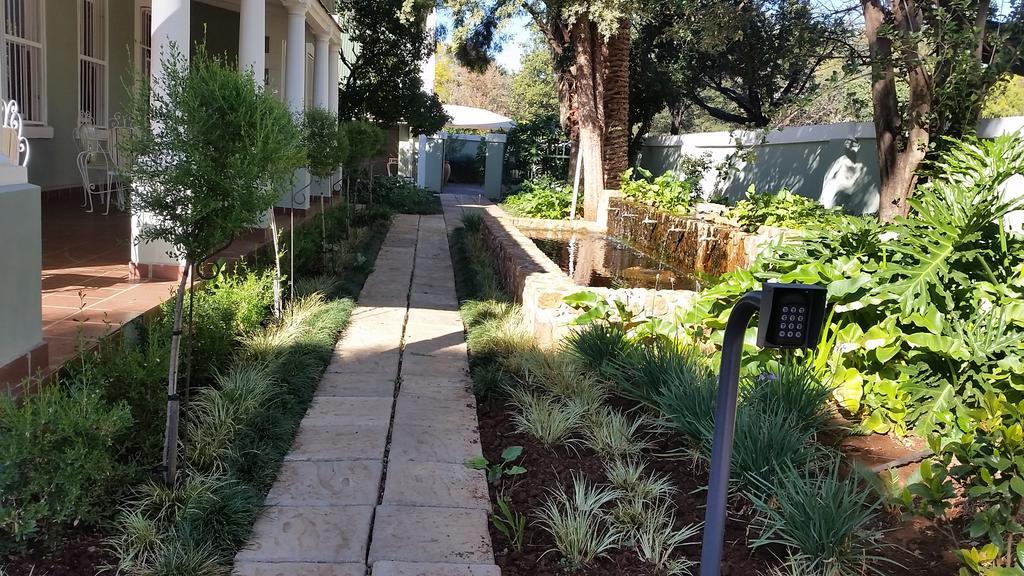 Bauhenia Guesthouse Potchefstroom Exterior foto